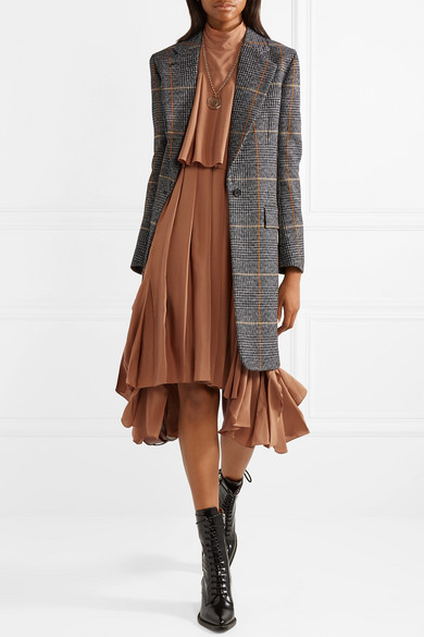 Chloe Turtleneck Dress Thanksgiving Party Attire That is Sure to Wow